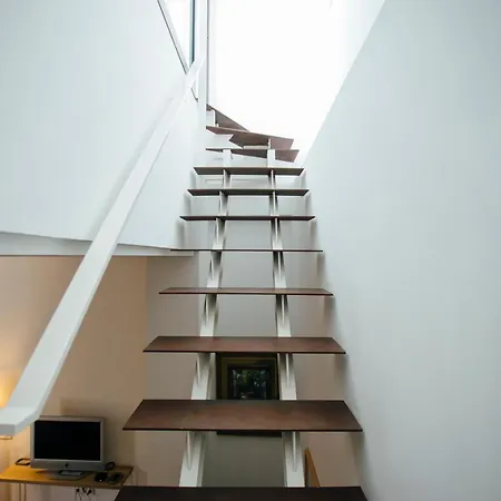 Attic With Terrace- 1bd 1bth- Corral Del Rey セビリア