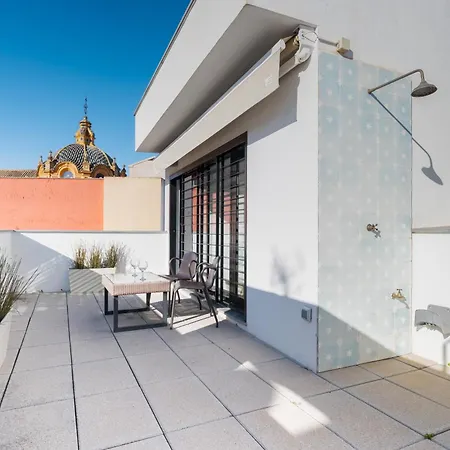 Attic With Terrace- 1bd 1bth- Corral Del Rey アパート *