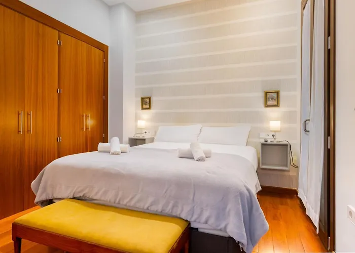 Attic With Privace Terrace By The Cathedral * Seville