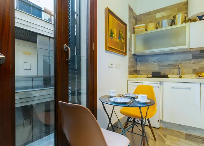 Attic With Privace Terrace By The Cathedral Apartment