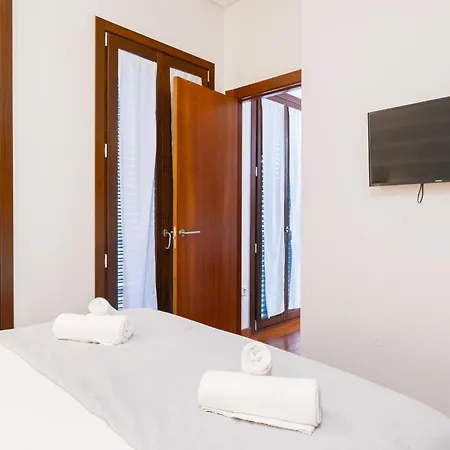 Attic With Terrace- 1bd 1bth- Corral Del Rey Appartamento Siviglia