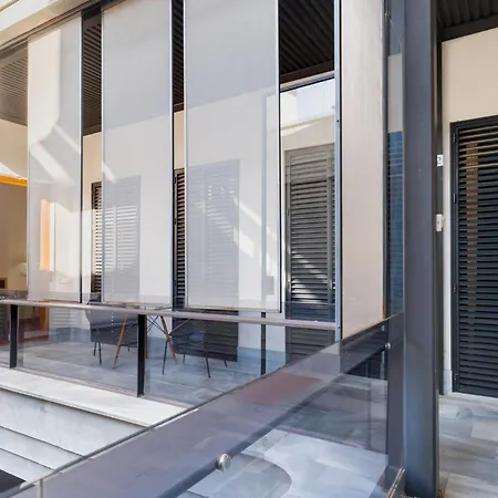 Attic With Terrace- 1bd 1bth- Corral Del Rey Appartamento *